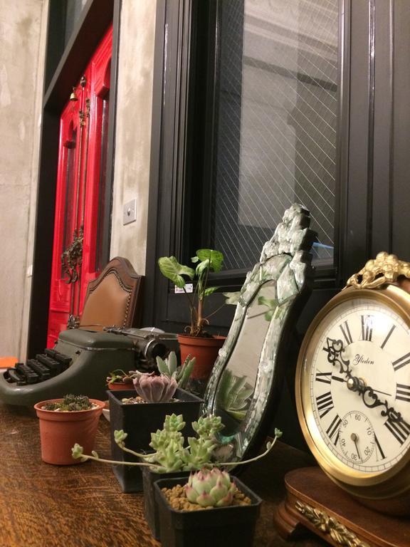 Angel Wings Inn 花蓮市 エクステリア 写真