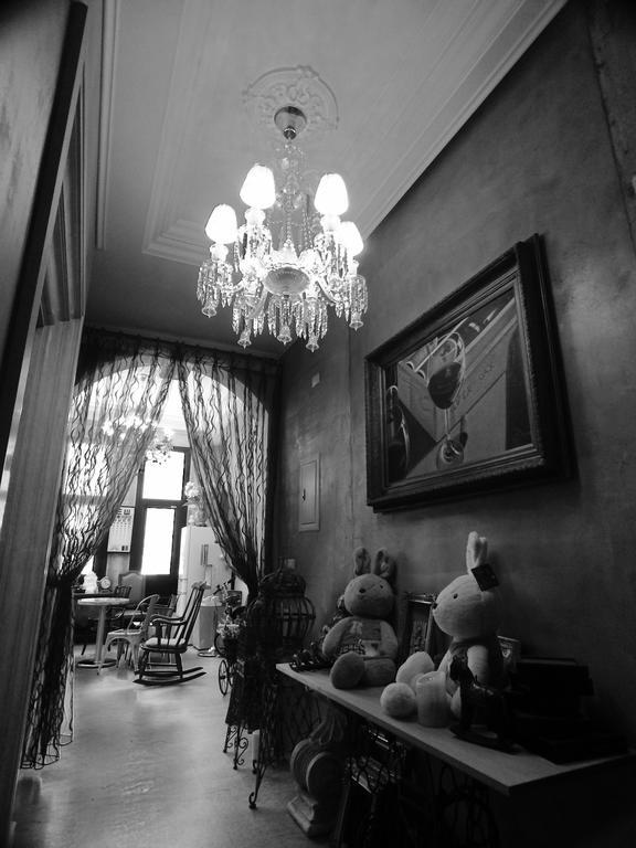 Angel Wings Inn 花蓮市 エクステリア 写真